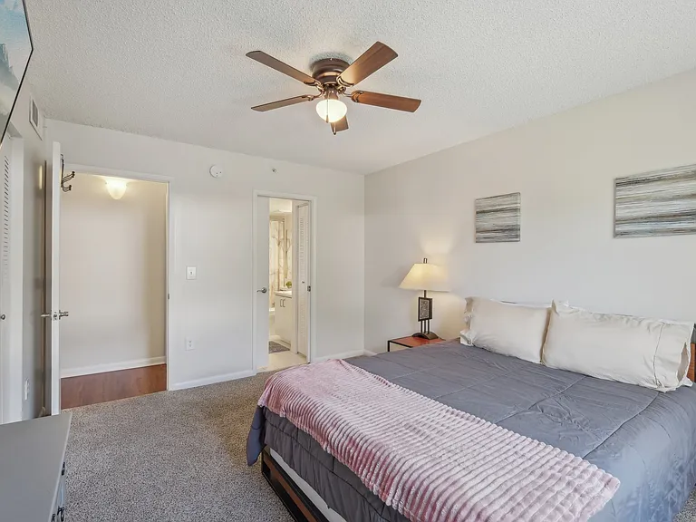 Coquina Cove Apartments — Photo 43