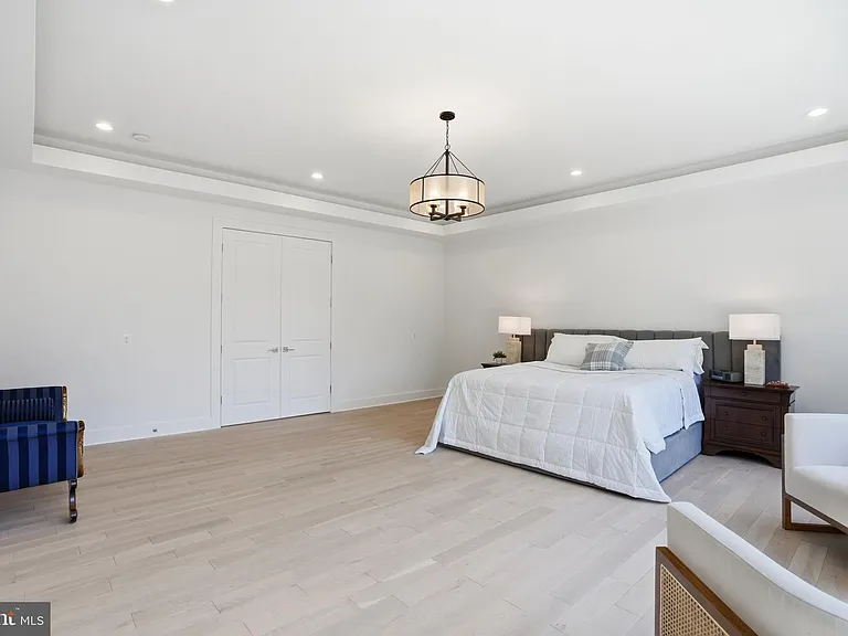 1513 Oakview Dr — Photo 54