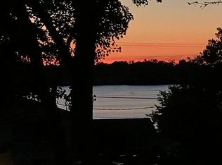 15490 Jennings Rd, Fenton, MI 48430