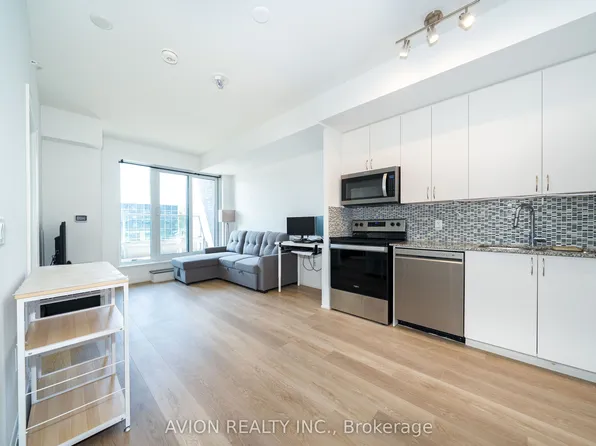3220 Sheppard Ave E #212, Toronto, ON M1T 3K3