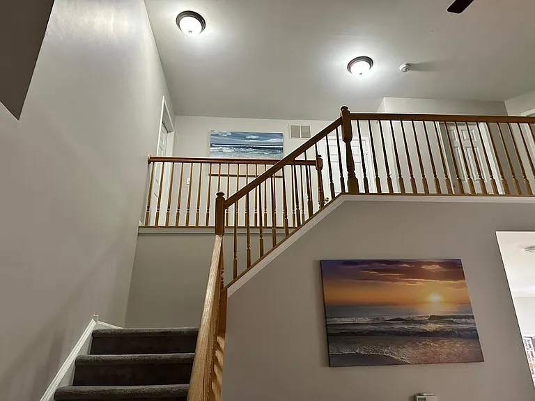 925 Hill Ave — Photo 2