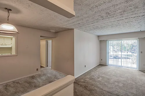 Windsor Gardens Apartments Photo 1
