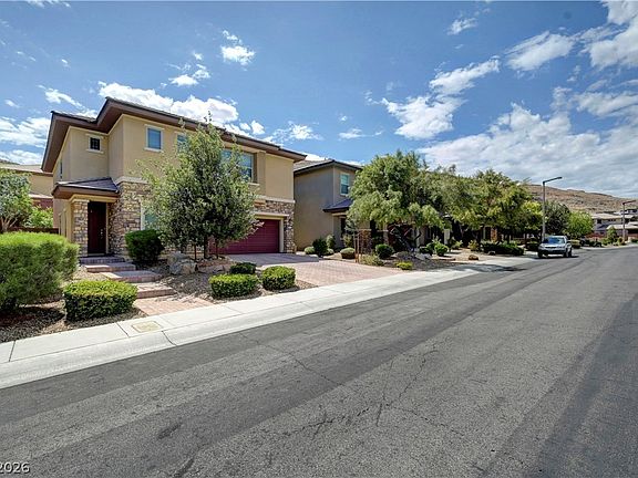3rd image of 5673 Oak Bend Dr