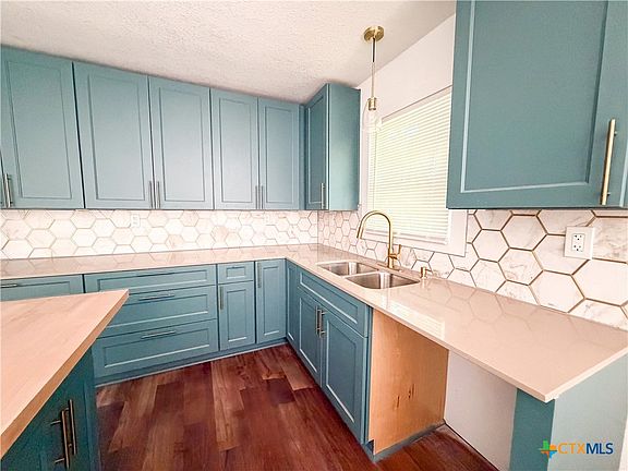 5th image of 707 S 34th St