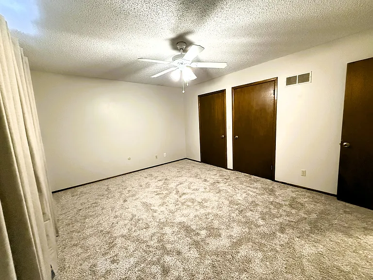 1325 N Denene Ln — Photo 11