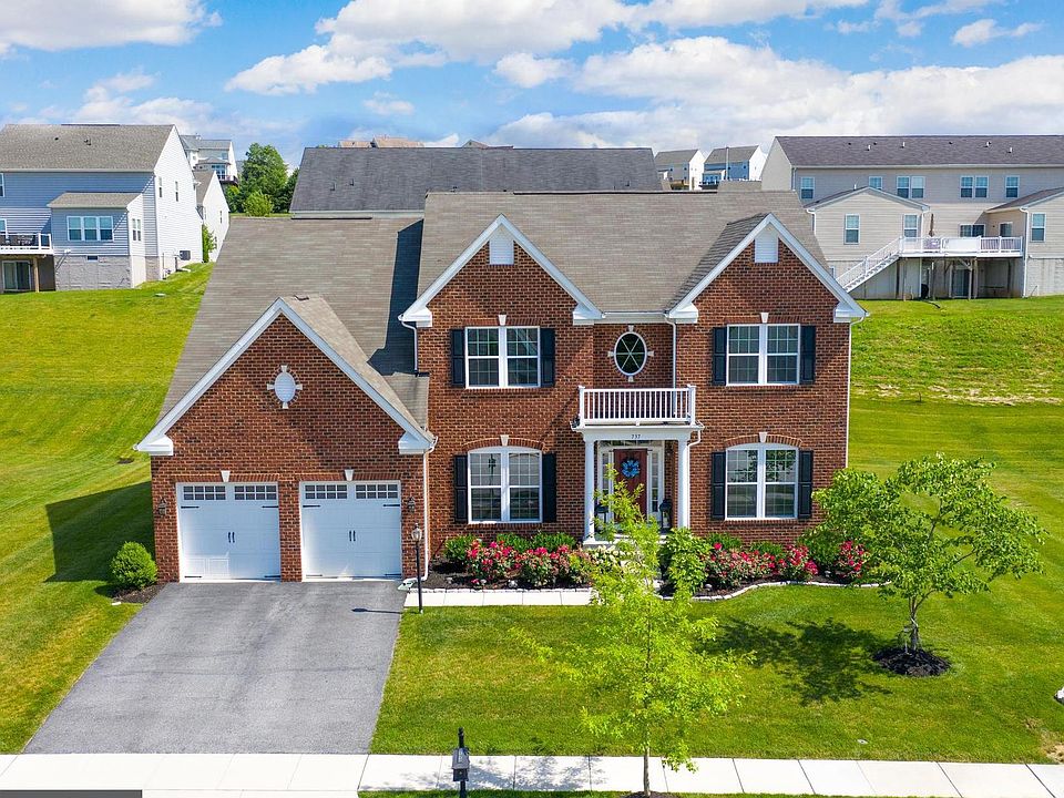 1st image of 737 Countryside Rd