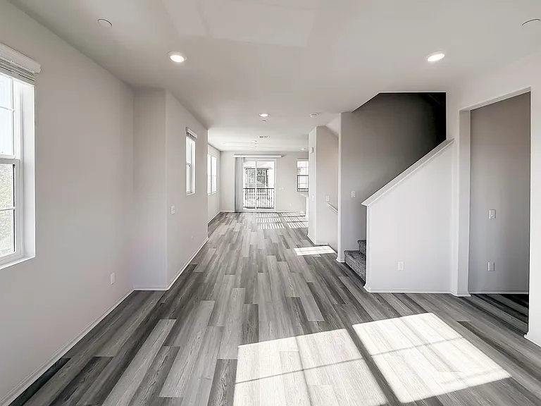 28076 Melrose Dr — Photo 29