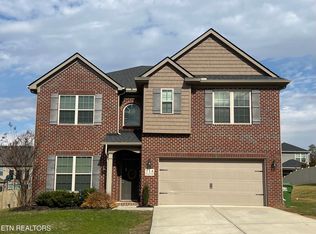 714 Rindlewood Ln, Maryville, TN 37801