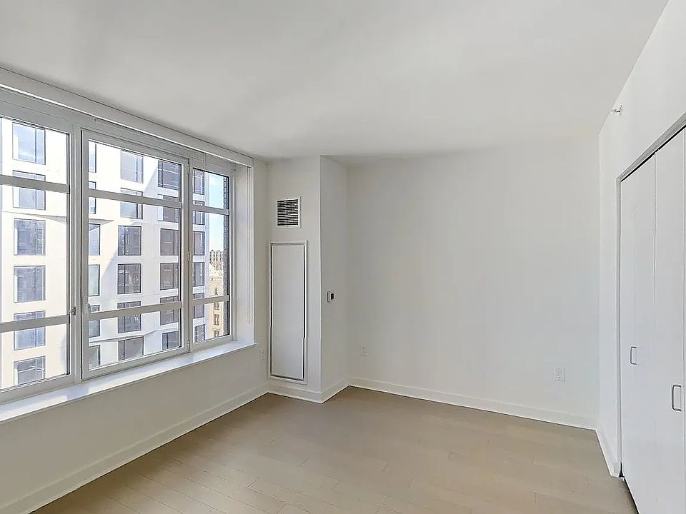 1st image of 45 Hoyt St #10Q
