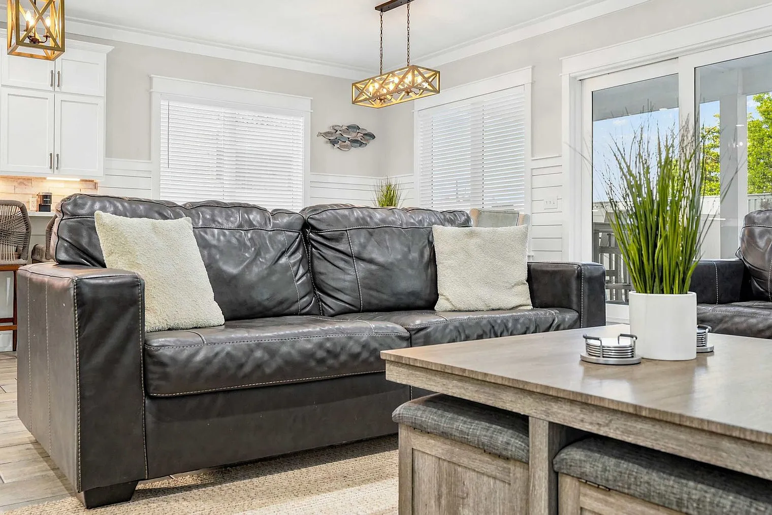 5 bed, 4.0 bath, $14,593 — Photo 3