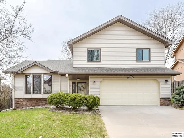 15729 Charles St #8, Omaha, NE 68118