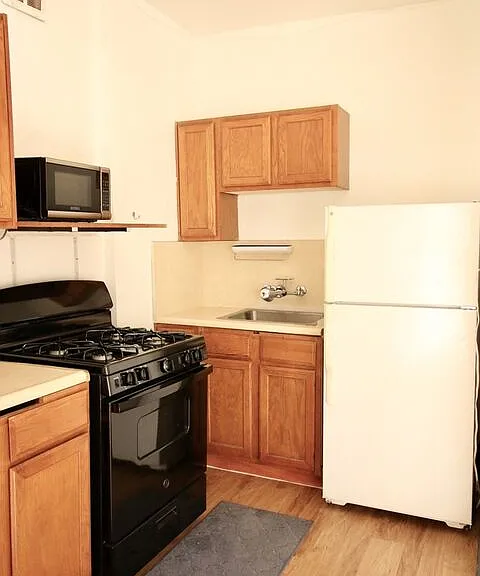 2121 James M Wood Blvd #310 — Photo 10
