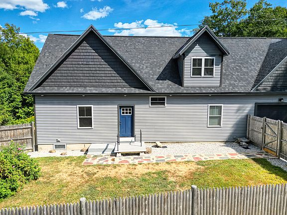 2nd image of 42 East Oxford Road