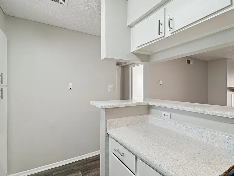 Rock Canyon Apartments — Photo 27