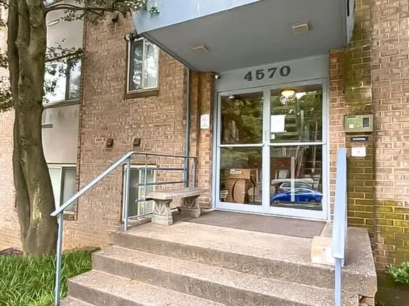 4570 Macarthur Blvd NW, Washington, DC