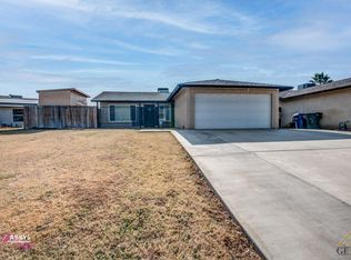 209 Nova Ct, Bakersfield, CA 93308