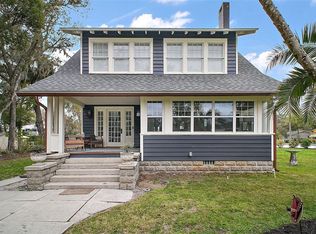 219 W 9th Ave, Mount Dora, FL 32757