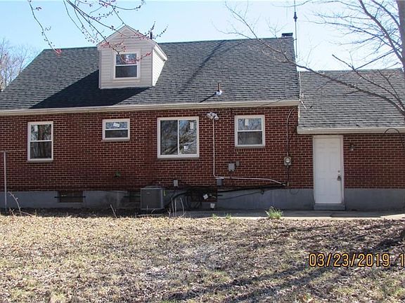 2nd image of 4029 Myron Ave