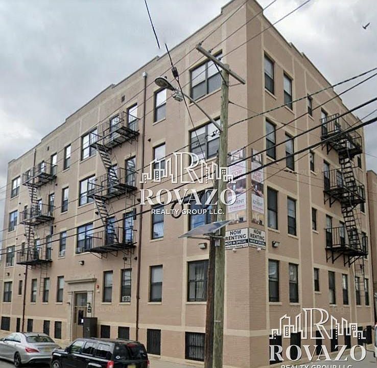 1st image of 235 Munn Ave APT 203