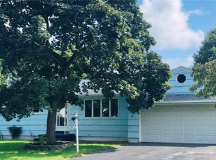 40 Verstreet Dr, Rochester, NY 14616