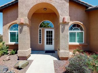 7084 Aster Rd, Oak Hills, CA 92344