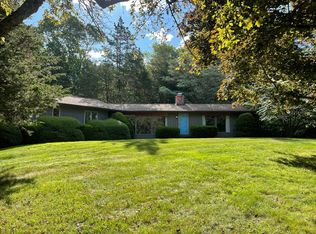 118 Flintlock Rd, Madison, CT 06443