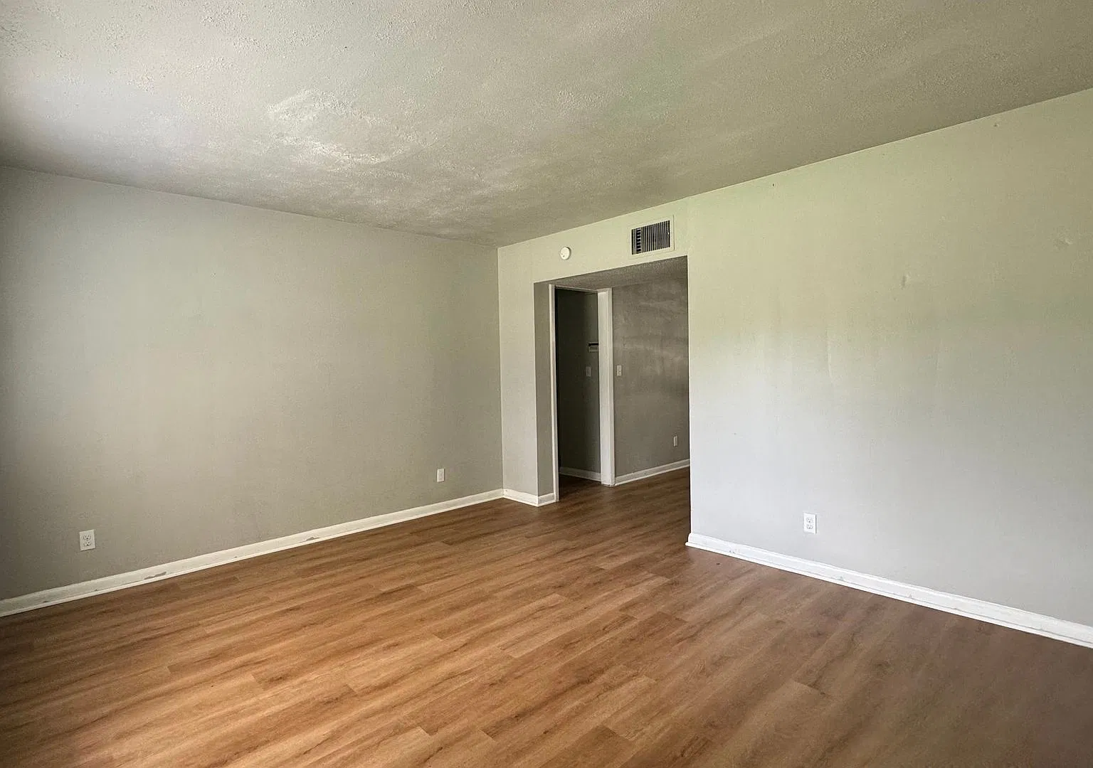 Pet Friendly Corner Lot 3 BD 2 BA Home w/ carport! HUD Accepted! — Photo 3