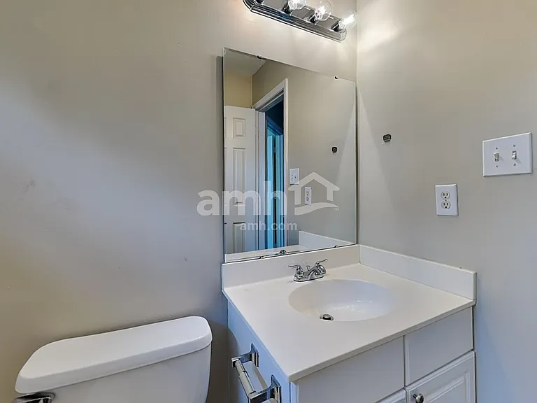 12309 Walkers Glen Ct — Photo 14