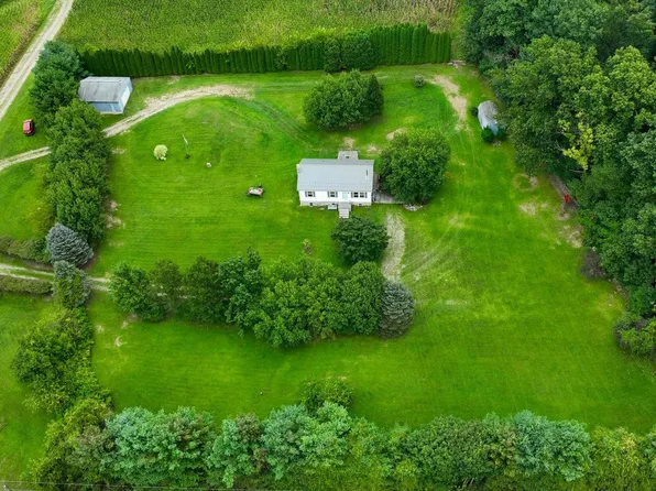 7296 Blue Hill Rd, Glenville, PA 17329