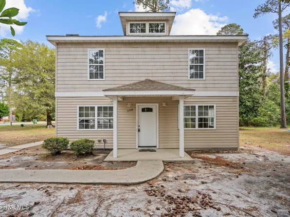 3909 Wilshire Boulevard, Wilmington, NC 28403