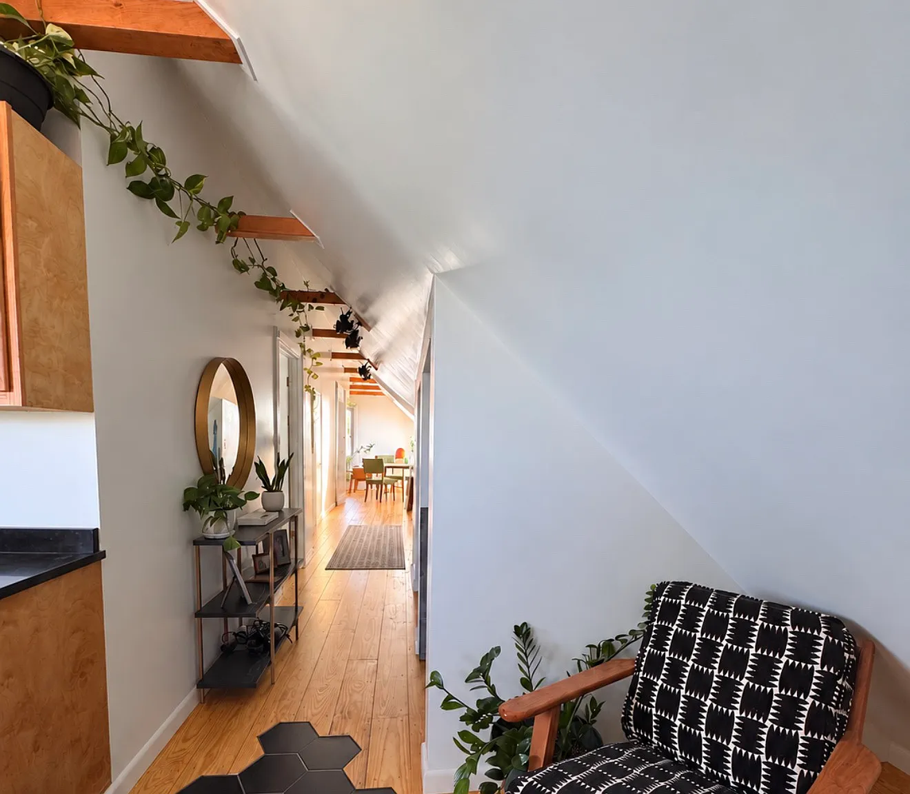 2 bed, 1100 sqft, $2,500 — Photo 1