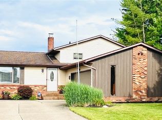 613 Carolyn Dr, Brunswick, OH