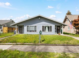 712 Palm St, Medford, OR