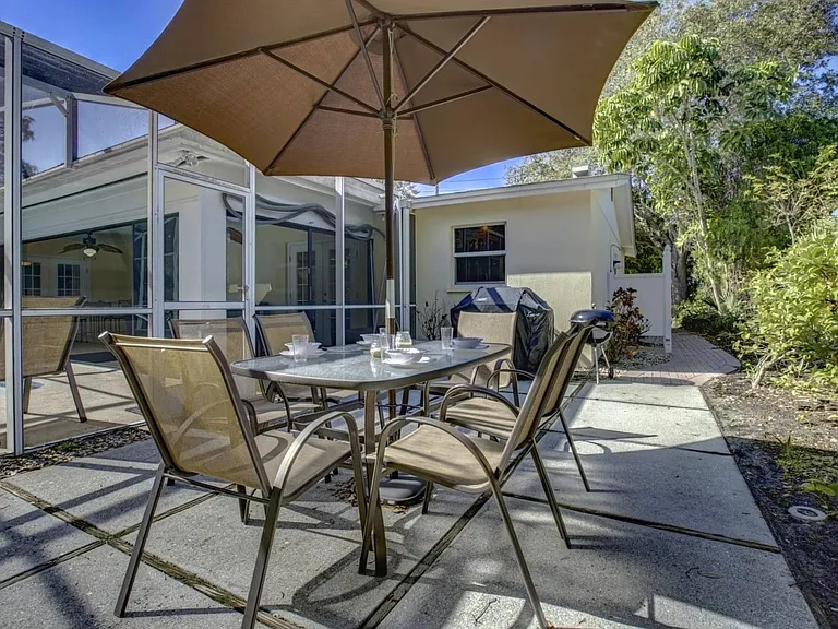 5511 Avenida Del Mare — Photo 4