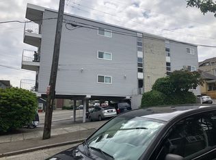 909 N 74th St APT 303, Seattle, WA 98103