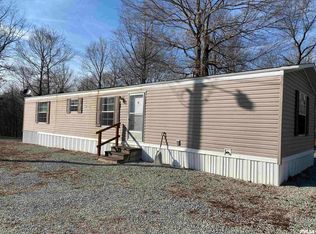 5175 E Bloomfield Rd, Woodlawn, IL 62898