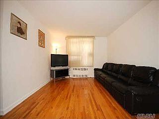 4th image of 67-25 Dartmouth St APT 5D