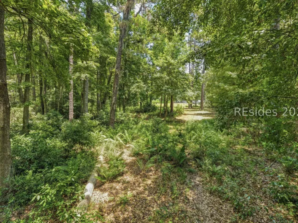36 Leacybridge Rd, Bluffton, SC 29910
