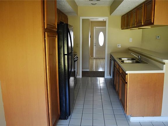 3rd image of 340 Bertolino Dr