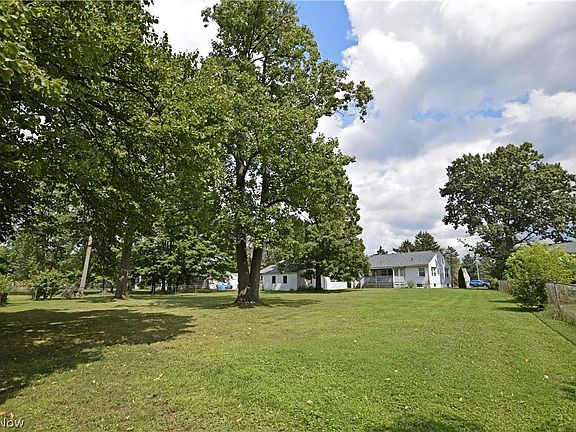 5th image of 154 Ashleigh Dr