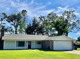 376 Champagne Cir, Lake Charles, LA 70611