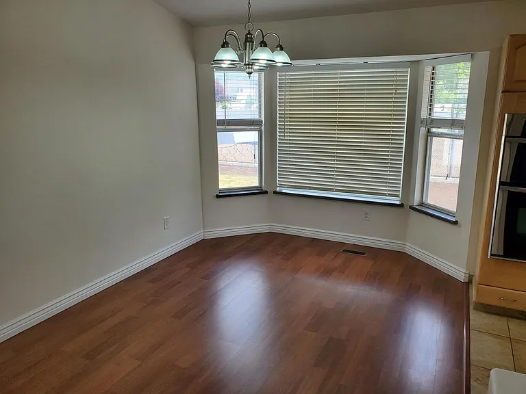 1090 N 75 W — Photo 5