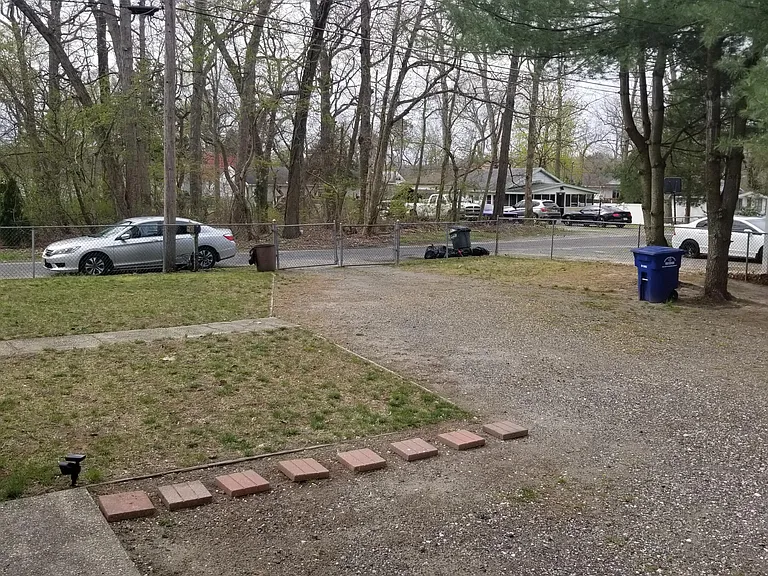 332 Dennis Ave — Photo 12