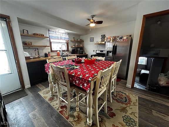 4th image of 3935 Myrtle Ln
