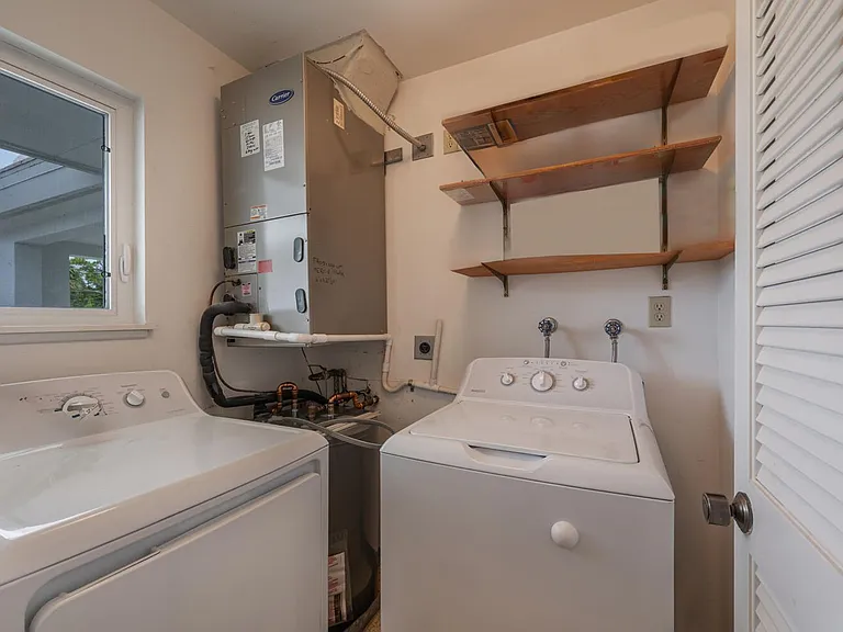 241 Palm River Blvd #C202 — Photo 24