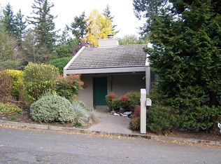 3221 SW Upper Cascade Dr, Portland, OR 97205