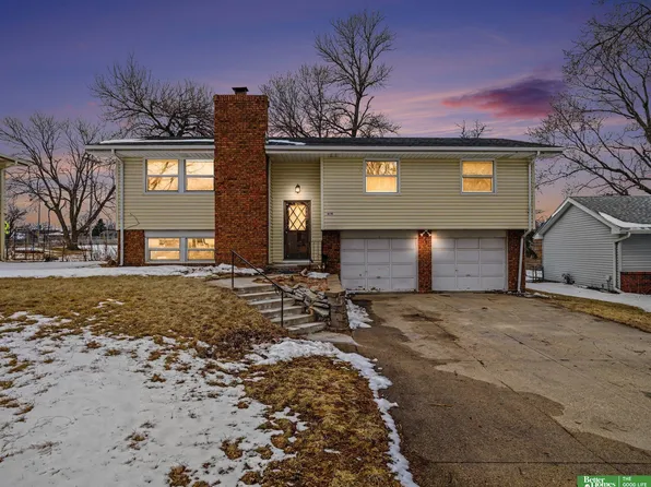 4116 N 101st St, Omaha, NE 68134