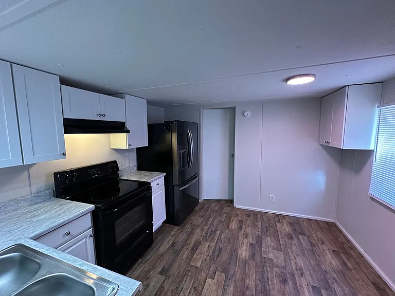 7917 Wolfe Ln #9 — Photo 10
