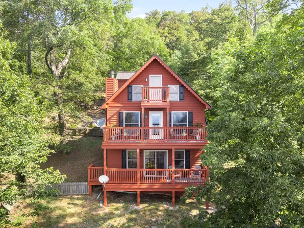 668 Alpine Dr, Front Royal, VA 22630