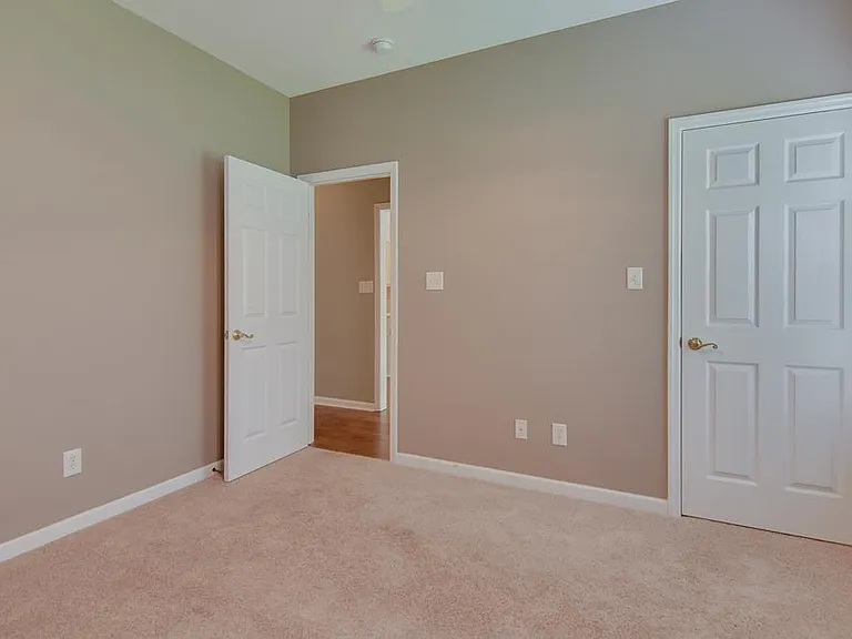 4325 Colony Sq — Photo 24